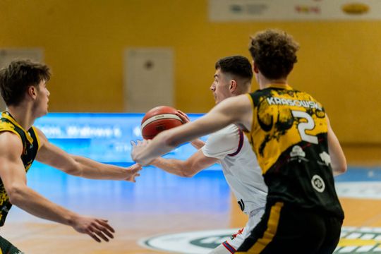 HydroTruck Radom - PGE AK Młode Żubry Białystok 034.jpg HydroTruck Radom - PGE AK Młode Żubry Białystok 034.jpg