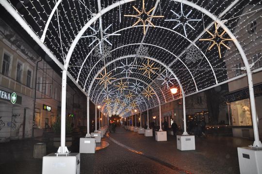Tunel świetlny i świąteczne iluminacje w Radomiu