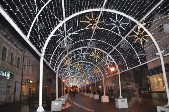 Tunel świetlny i świąteczne iluminacje w Radomiu