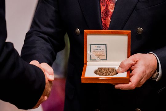 48. Salon Zimowy - Ogólnopolskie Biennale Sztuki 010.jpg