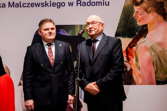 48. Salon Zimowy - Ogólnopolskie Biennale Sztuki 011.jpg