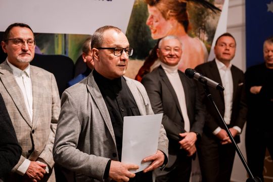 48. Salon Zimowy - Ogólnopolskie Biennale Sztuki 026.jpg