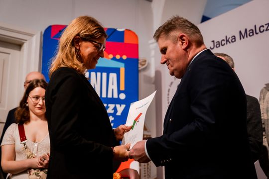 48. Salon Zimowy - Ogólnopolskie Biennale Sztuki 031.jpg