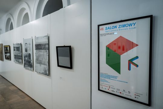 48. Salon Zimowy - Ogólnopolskie Biennale Sztuki 043.jpg