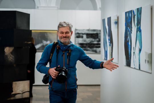 48. Salon Zimowy - Ogólnopolskie Biennale Sztuki 063.jpg