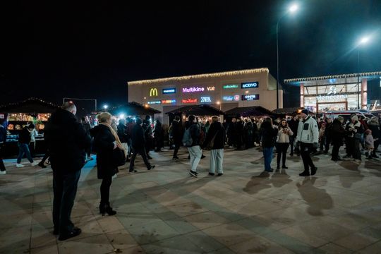 Jarmark Świąteczny i Gwiazdka dla mieszkańców 004.jpg