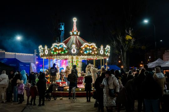 Jarmark Świąteczny i Gwiazdka dla mieszkańców 002.jpg