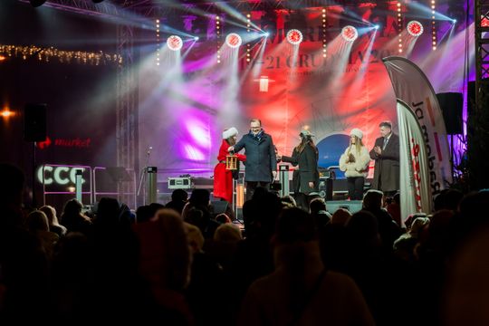 Jarmark Świąteczny i Gwiazdka dla mieszkańców 007.jpg