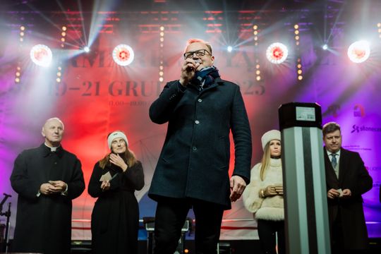 Jarmark Świąteczny i Gwiazdka dla mieszkańców 010.jpg