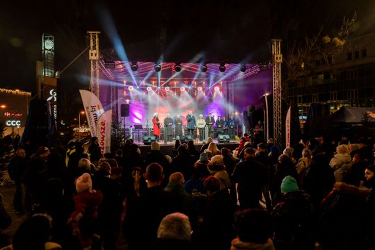 Jarmark Świąteczny i Gwiazdka dla mieszkańców 012.jpg