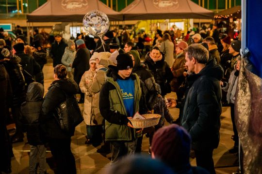Jarmark Świąteczny i Gwiazdka dla mieszkańców 013.jpg