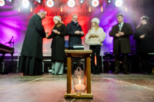 Jarmark Świąteczny i Gwiazdka dla mieszkańców 024.jpg