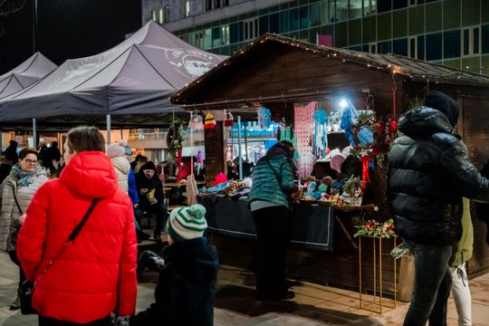 Jarmark Świąteczny i Gwiazdka dla mieszkańców 031.jpg