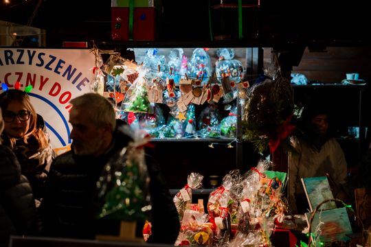 Jarmark Świąteczny i Gwiazdka dla mieszkańców 038.jpg