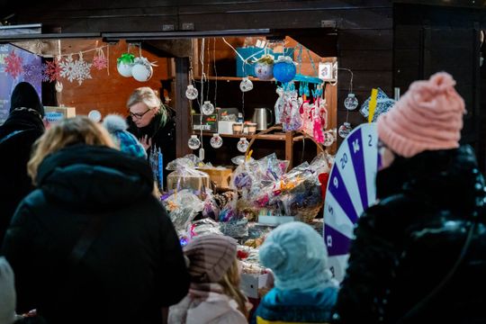 Jarmark Świąteczny i Gwiazdka dla mieszkańców 039.jpg