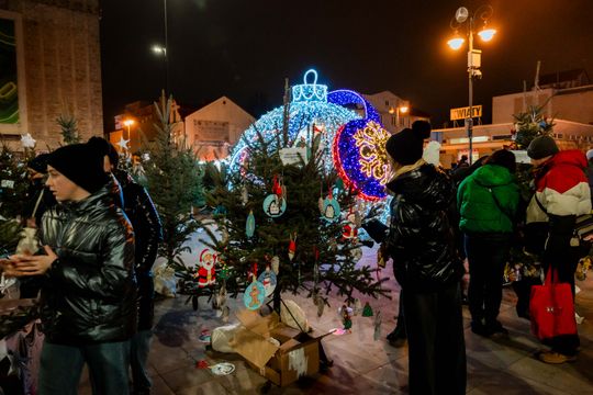 Jarmark Świąteczny i Gwiazdka dla mieszkańców 045.jpg