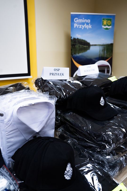 Nowy autobus dla gminy Przyłęk (zdjęcia)