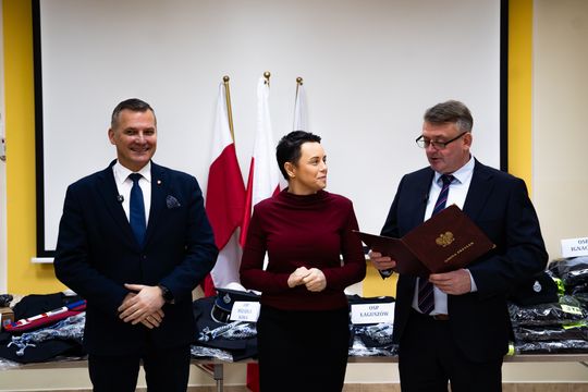 Nowy autobus dla gminy Przyłęk (zdjęcia)