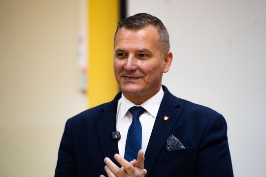 Nowy autobus dla gminy Przyłęk (zdjęcia)