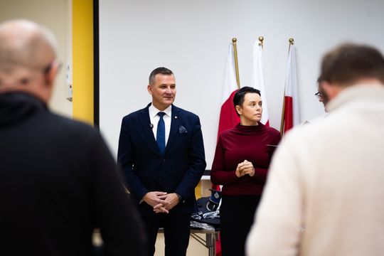 Nowy autobus dla gminy Przyłęk (zdjęcia)