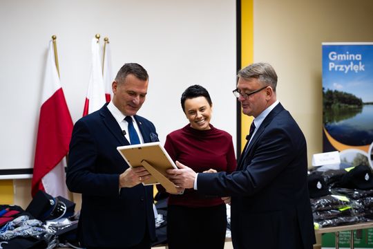 Nowy autobus dla gminy Przyłęk (zdjęcia)