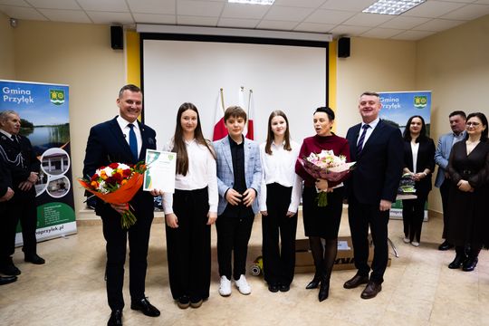 Nowy autobus dla gminy Przyłęk (zdjęcia)