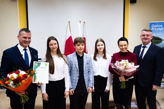 Nowy autobus dla gminy Przyłęk (zdjęcia)