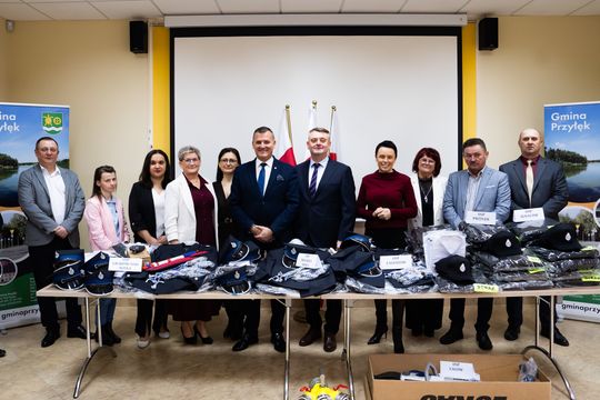 Nowy autobus dla gminy Przyłęk (zdjęcia)