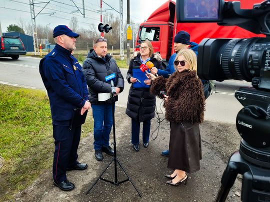 Konferencja prasowa dot. bezpieczeństwa na przejezdach kolejowych (zdjęcia)