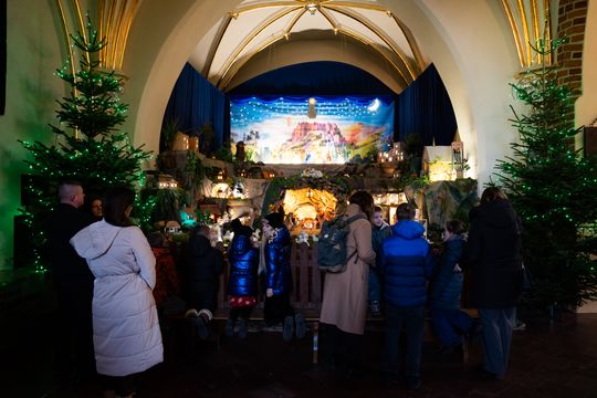 Szopki Bożonarodzeniowe w wybranych radomskich kościołach (zdjęcia)