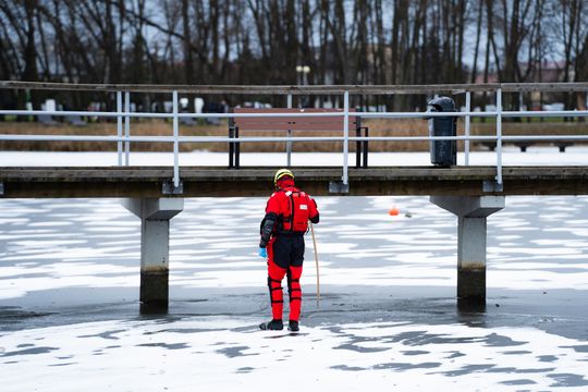 Bezpieczne morsowanie z WOPR (zdjęcia) Bezpieczne morsowanie z WOPR (zdjęcia)