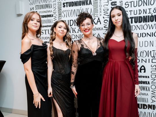 Studniówka VI LO im. Jana Kochanowskiego (zdjęcia)