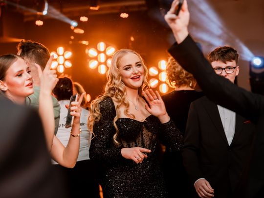 Studniówka VI LO im. Jana Kochanowskiego (zdjęcia)