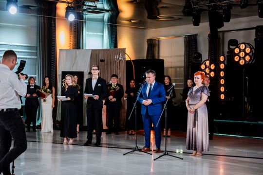 Studniówka VI LO im. Jana Kochanowskiego (zdjęcia)