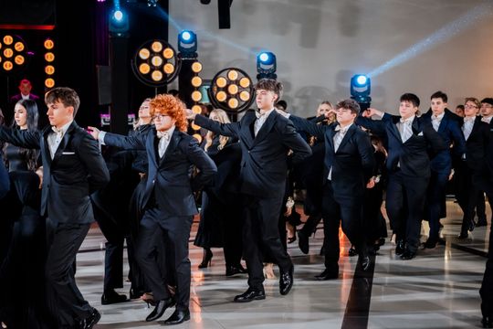 Studniówka VI LO im. Jana Kochanowskiego (zdjęcia)