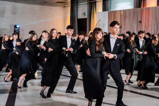 Studniówka VI LO im. Jana Kochanowskiego (zdjęcia)