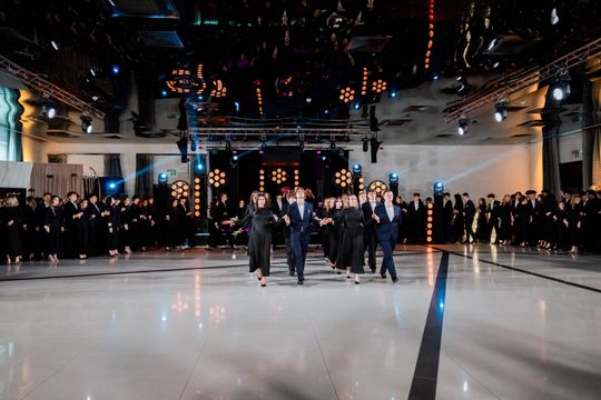 Studniówka VI LO im. Jana Kochanowskiego (zdjęcia)