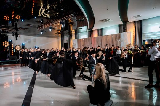 Studniówka VI LO im. Jana Kochanowskiego (zdjęcia)