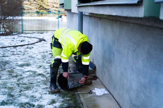 Awaria wodociągów przy ul. Rapackiego (zdjęcia)