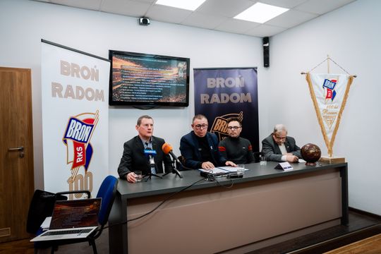 Konferencja Broni Radom w sprawie 100-lecia klubu 013.jpg