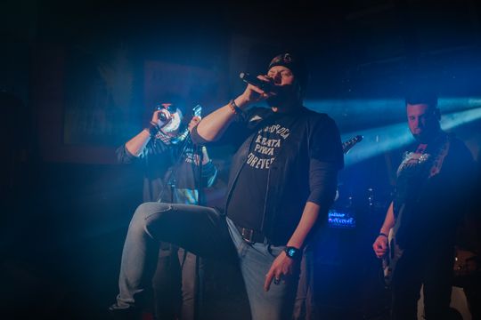 Koncert dla mai 3 po 3 krata piwa-2.jpg Koncert dla mai 3 po 3 krata piwa-2.jpg