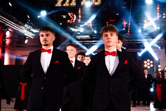 Studniówka III Liceum Ogólnokształcącego im. płk Dionizego Czachowskiego (zdjęcia) Studniówka III Liceum Ogólnokształcącego im. płk Dionizego Czachowskiego (zdjęcia)