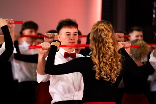 Studniówka III Liceum Ogólnokształcącego im. płk Dionizego Czachowskiego (zdjęcia)