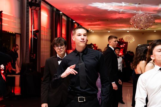 Studniówka III Liceum Ogólnokształcącego im. płk Dionizego Czachowskiego (zdjęcia)