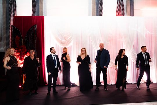 Studniówka III Liceum Ogólnokształcącego im. płk Dionizego Czachowskiego (zdjęcia)