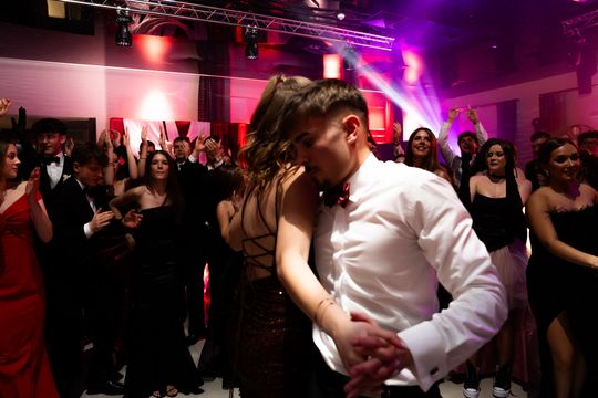 Studniówka III Liceum Ogólnokształcącego im. płk Dionizego Czachowskiego (zdjęcia) Studniówka III Liceum Ogólnokształcącego im. płk Dionizego Czachowskiego (zdjęcia)