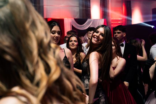 Studniówka III Liceum Ogólnokształcącego im. płk Dionizego Czachowskiego (zdjęcia)