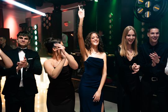 Studniówka III Liceum Ogólnokształcącego im. płk Dionizego Czachowskiego (zdjęcia)