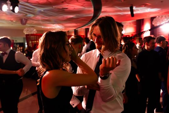 Studniówka III Liceum Ogólnokształcącego im. płk Dionizego Czachowskiego (zdjęcia)