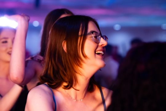 Studniówka III Liceum Ogólnokształcącego im. płk Dionizego Czachowskiego (zdjęcia)